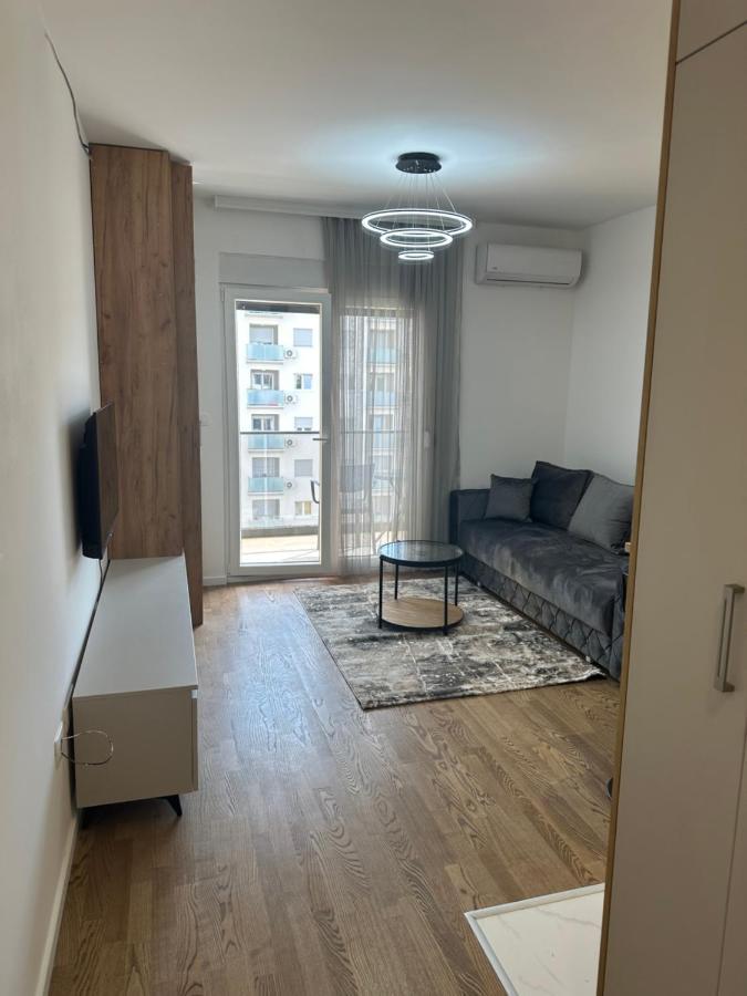 Luxury Apartments D&B Podgorica Exterior foto
