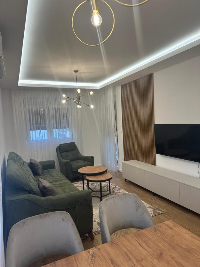 Luxury Apartments D&B Podgorica Exterior foto